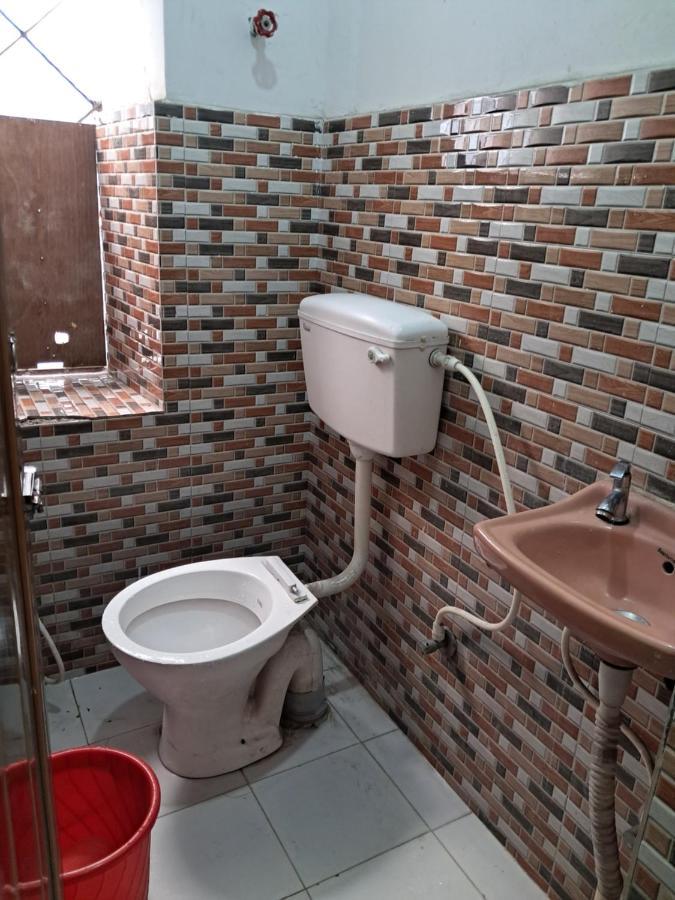 Hotel Zeeshan International コルカタ エクステリア 写真